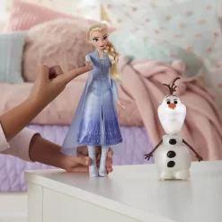 Hasbro E5508 Frozen Disney Die Eiskönigin II Elsa Puppe Magischer Olaf Leuchtet -Hasbro c24103b73e6851b47b9ff928d460a258